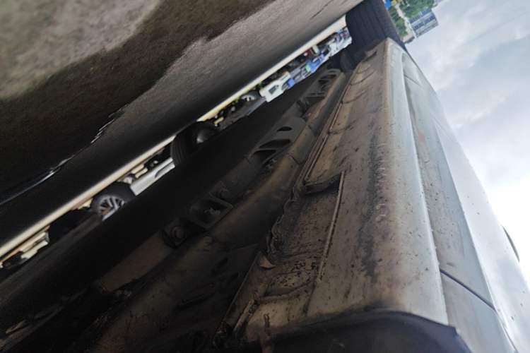 Used SOL E50A 2022 Travel Edition Right Side Sill