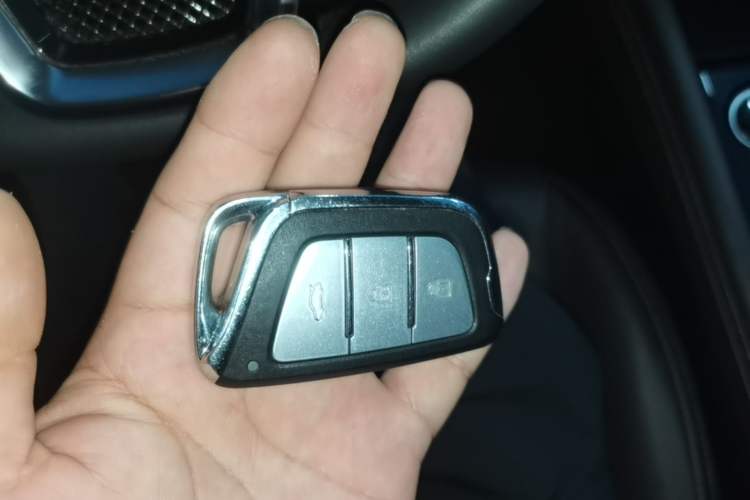 Used SOL E50A 2022 Travel Edition Vehicle Key