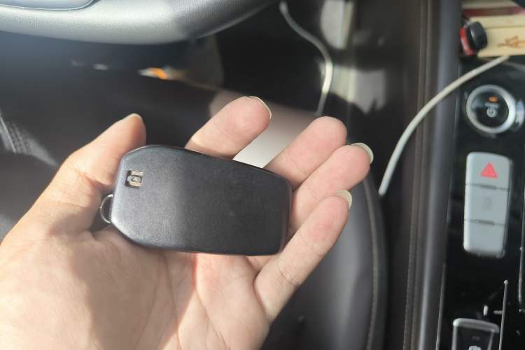 Used SOL E50A 2022 Travel Edition Vehicle Key
