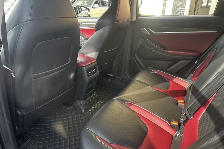 Used SOL QX 2021 300T DCT Prestige Smart Connectivity Version Interior 4