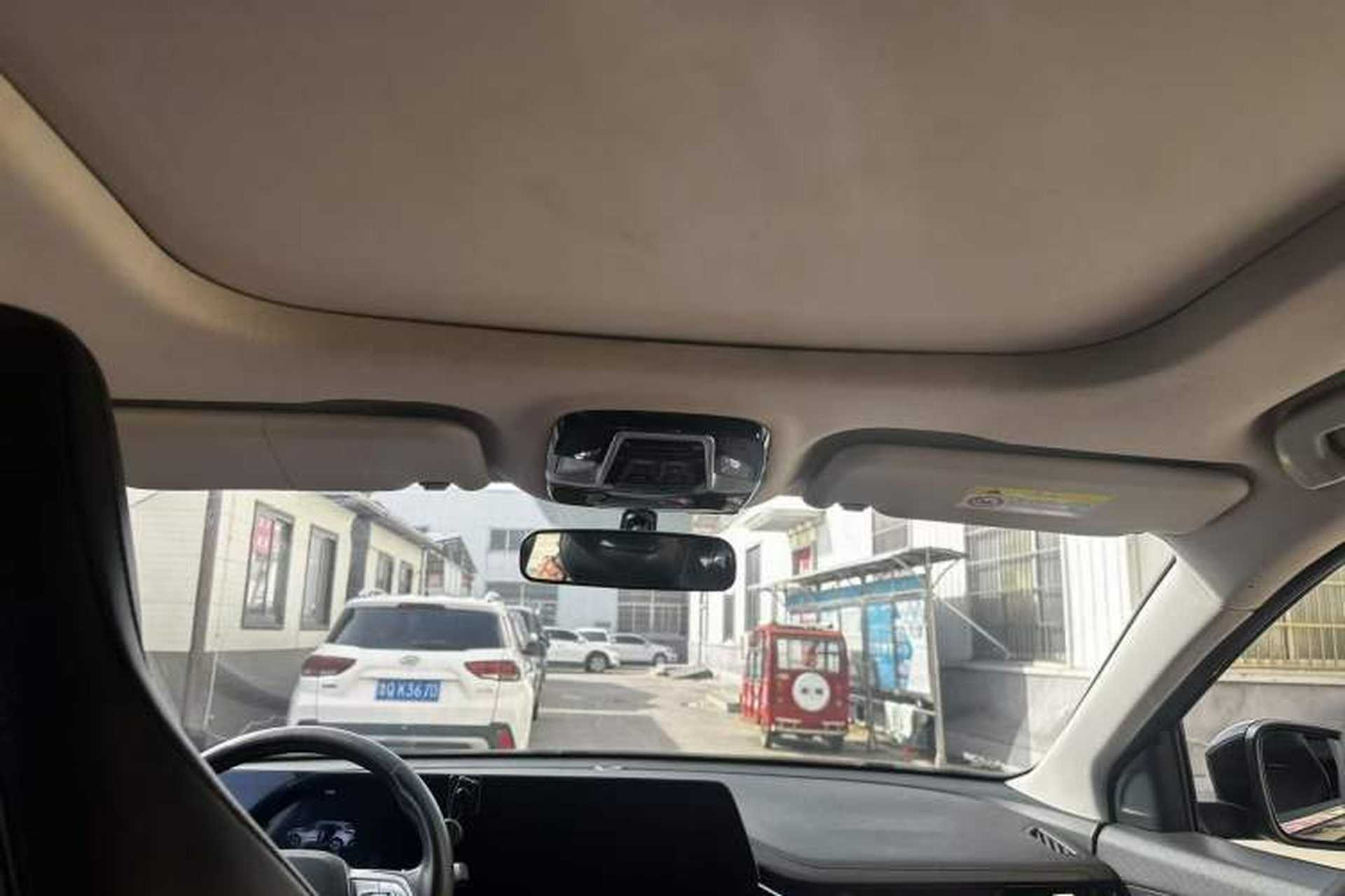 Used SOL QX 2021 300T DCT Prestige Smart Connectivity Version Interior 5