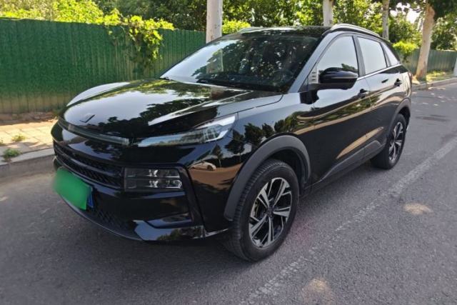 Ojetý SOL QX 2021 300T DCT Deluxe Smart Connectivity Version