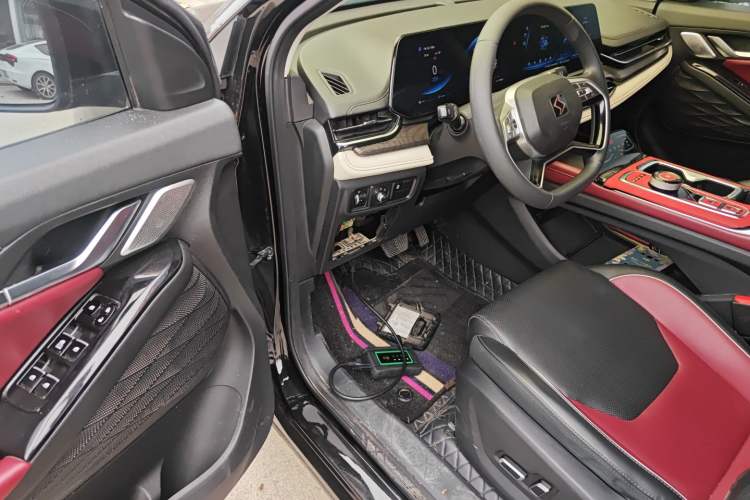 Used SOL QX 2021 300T DCT Prestige Smart Connectivity Version Driver Seat