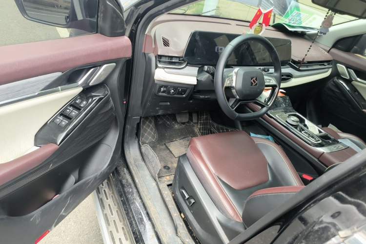 Used SOL QX 2021 300T DCT Prestige Smart Connectivity Version Driver Seat