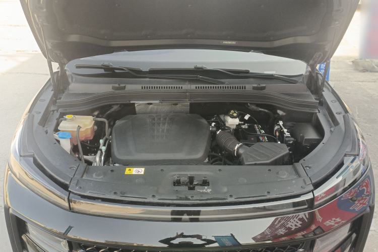 Used SOL QX 2021 300T DCT Prestige Smart Connectivity Version Engine Bay