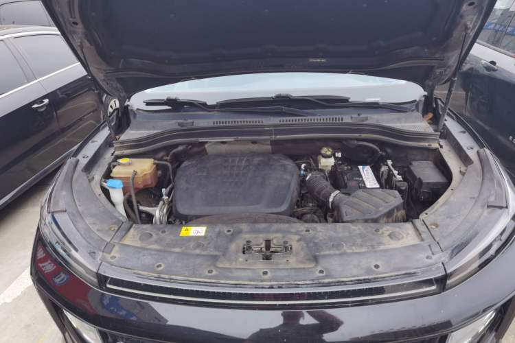 Used SOL QX 2021 300T DCT Deluxe Smart Connectivity Version Engine Bay