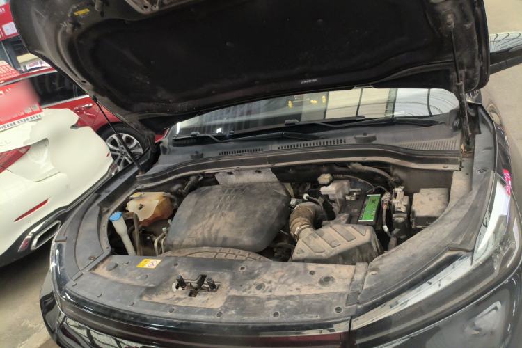Used SOL QX 2021 300T DCT Luxury Smart Connectivity Version Engine Bay