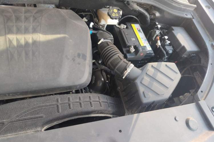 Used SOL QX 2021 300T DCT Deluxe Smart Connectivity Version Engine Bay Left