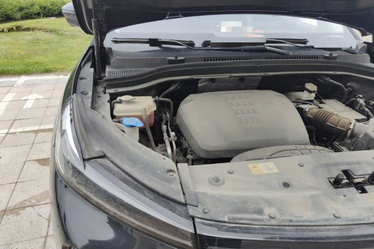 Used SOL QX 2021 300T DCT Prestige Smart Connectivity Version Engine Bay Right