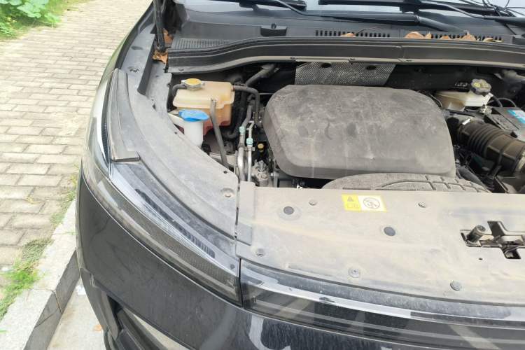 Used SOL QX 2021 300T DCT Prestige Smart Connectivity Version Engine Bay Right