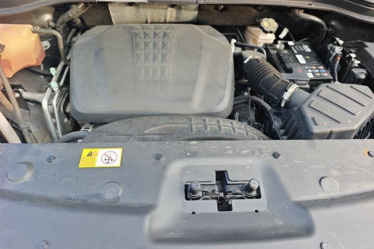 Used SOL QX 2021 300T DCT Deluxe Smart Connectivity Version Engine Bay