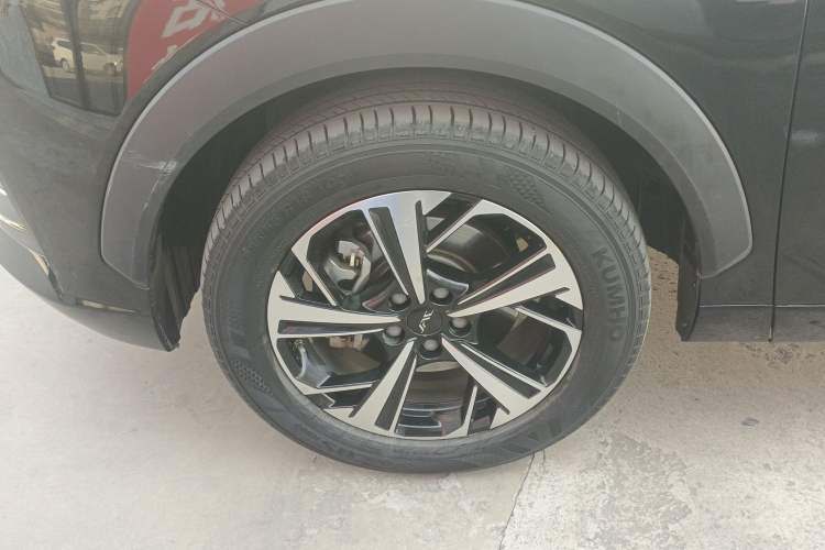 Used SOL QX 2021 300T DCT Prestige Smart Connectivity Version Exterior 7