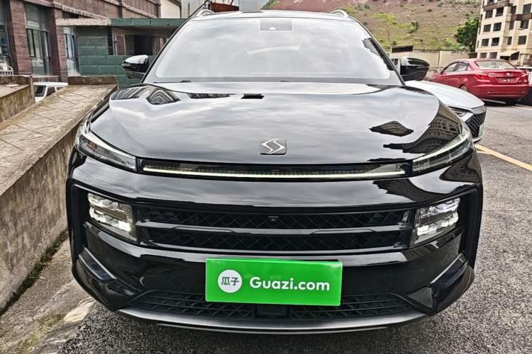 Used SOL QX 2021 300T DCT Prestige Smart Connectivity Version Front