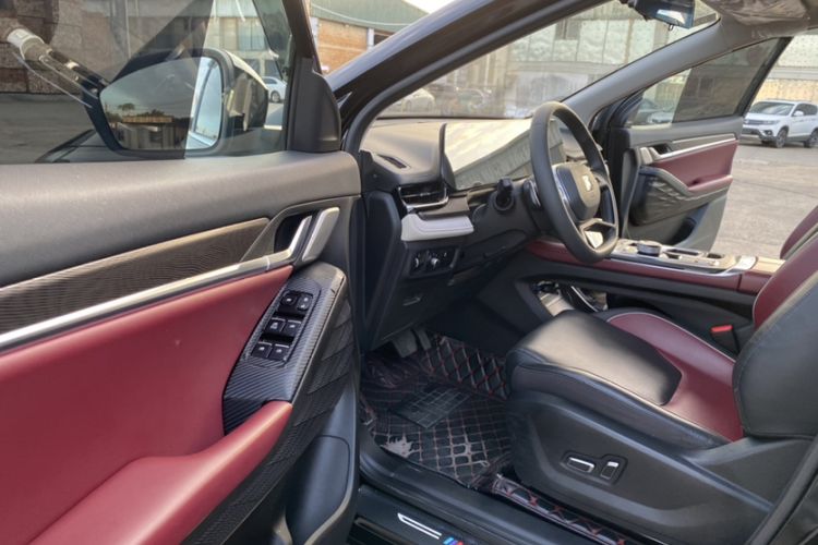 Used SOL QX 2021 300T DCT Prestige Smart Connectivity Version Interior 2