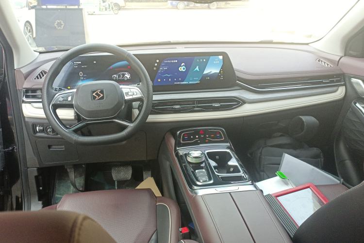 Used SOL QX 2021 300T DCT Prestige Smart Connectivity Version Interior 2