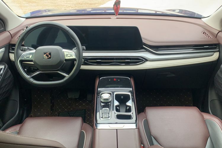 Used SOL QX 2021 300T DCT Deluxe Smart Connectivity Version Interior 3