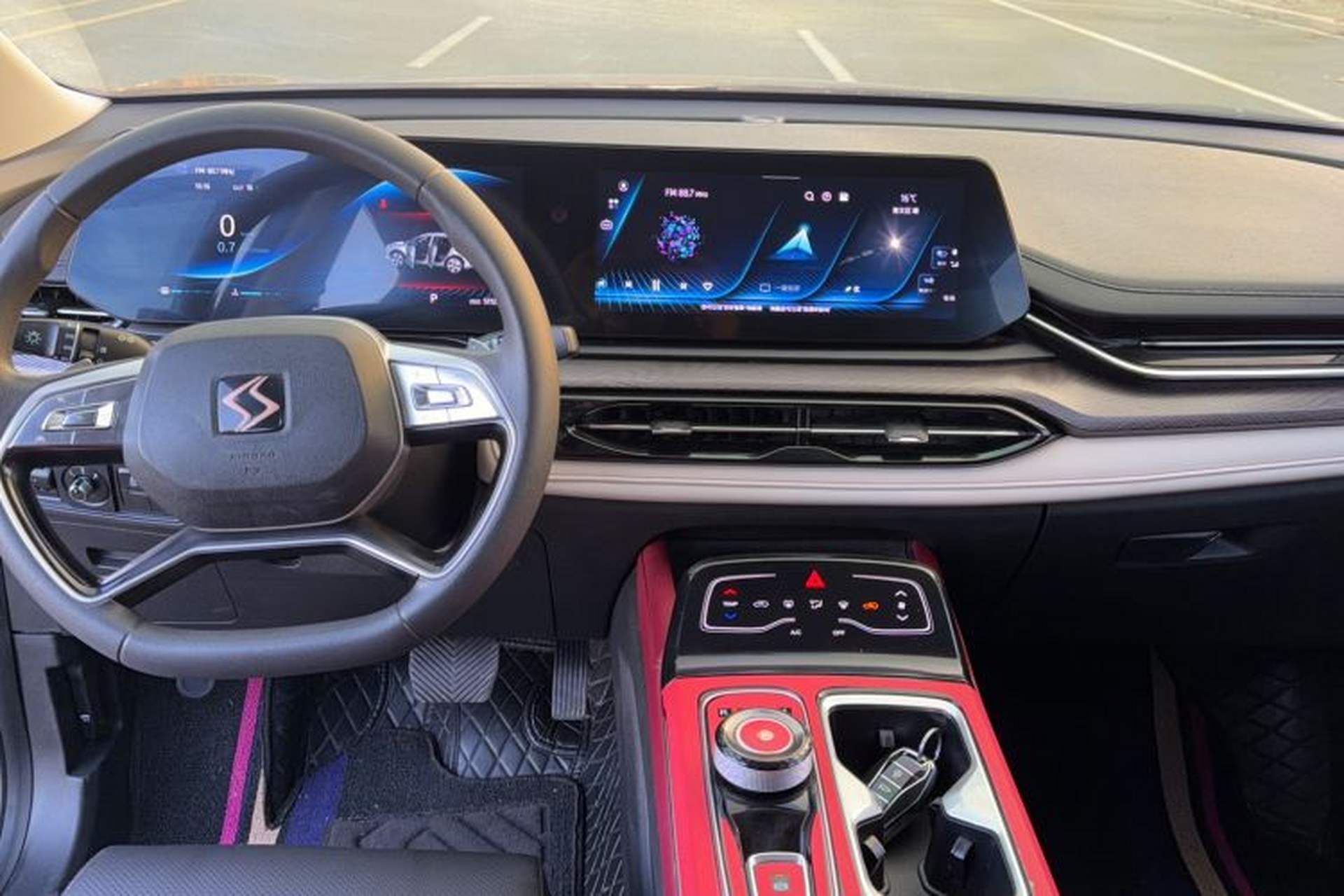 Used SOL QX 2021 300T DCT Prestige Smart Connectivity Version Interior 7