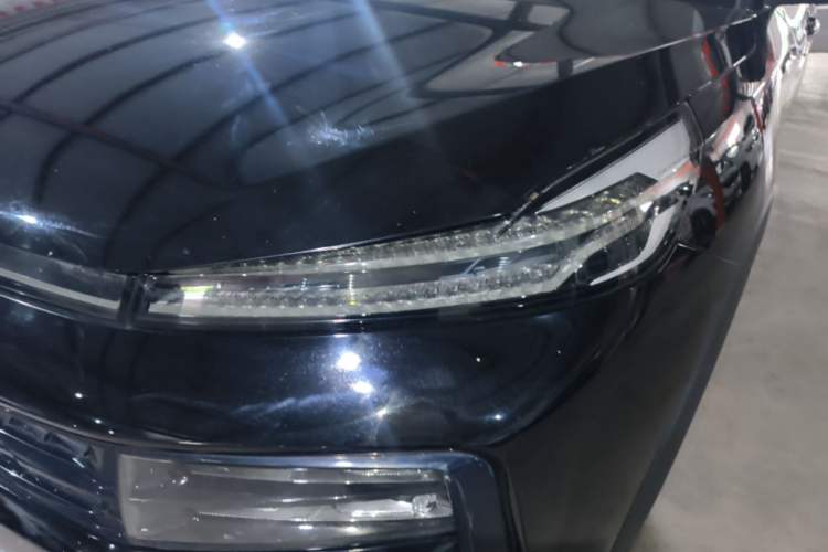 Used SOL QX 2021 300T DCT Deluxe Smart Connectivity Version Left Front Headlight