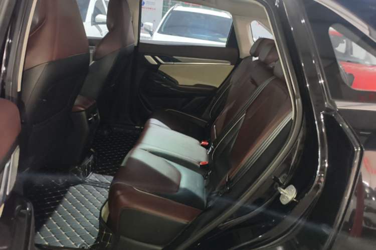 Used SOL QX 2021 300T DCT Deluxe Smart Connectivity Version Left Rear Seat