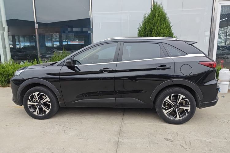 Used SOL QX 2021 300T DCT Prestige Smart Connectivity Version Left Side