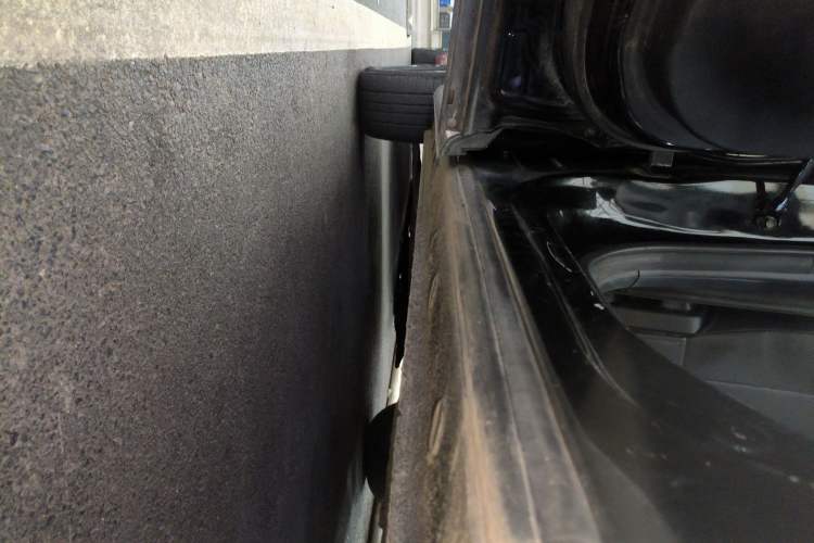Used SOL QX 2021 300T DCT Luxury Smart Connectivity Version Left Side Sill