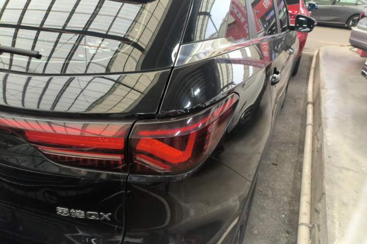 Used SOL QX 2021 300T DCT Luxury Smart Connectivity Version Right Rear Taillight
