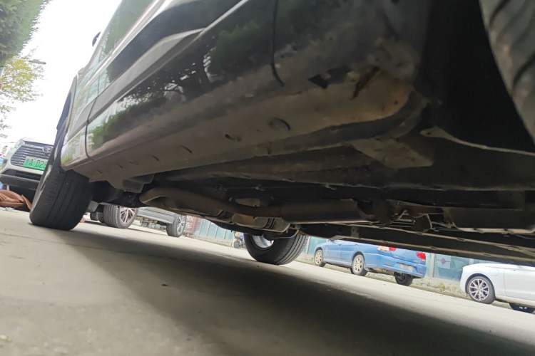 Used SOL QX 2021 300T DCT Prestige Smart Connectivity Version Right Side Sill