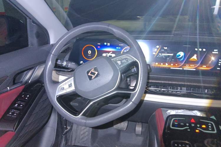 Used SOL QX 2021 300T DCT Prestige Smart Connectivity Version Steering Wheel