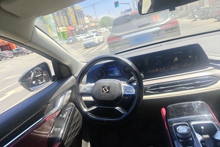 Used SOL QX 2021 300T DCT Prestige Smart Connectivity Version Steering Wheel