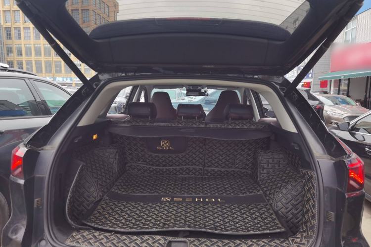 Used SOL QX 2021 300T DCT Deluxe Smart Connectivity Version Trunk