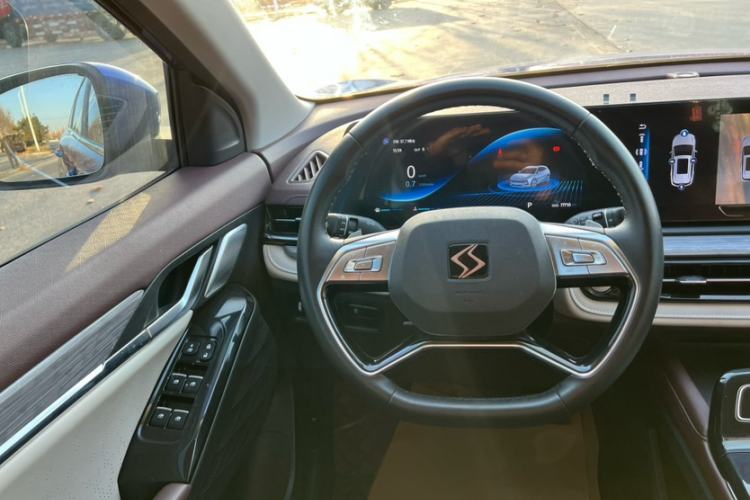 Used SOL QX 2021 300T DCT Chasing Light Edition Steering Wheel
