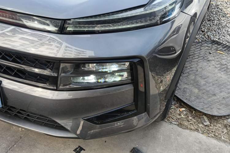 Used SOL QX 2021 300T DCT Prestige Smart Connectivity Version Left Front Headlight