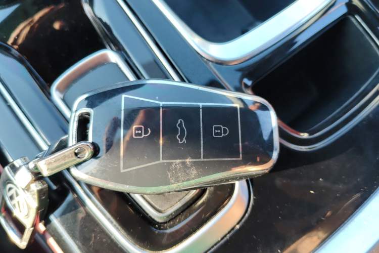 Used SOL QX 2021 300T DCT Prestige Smart Connectivity Version Vehicle Key