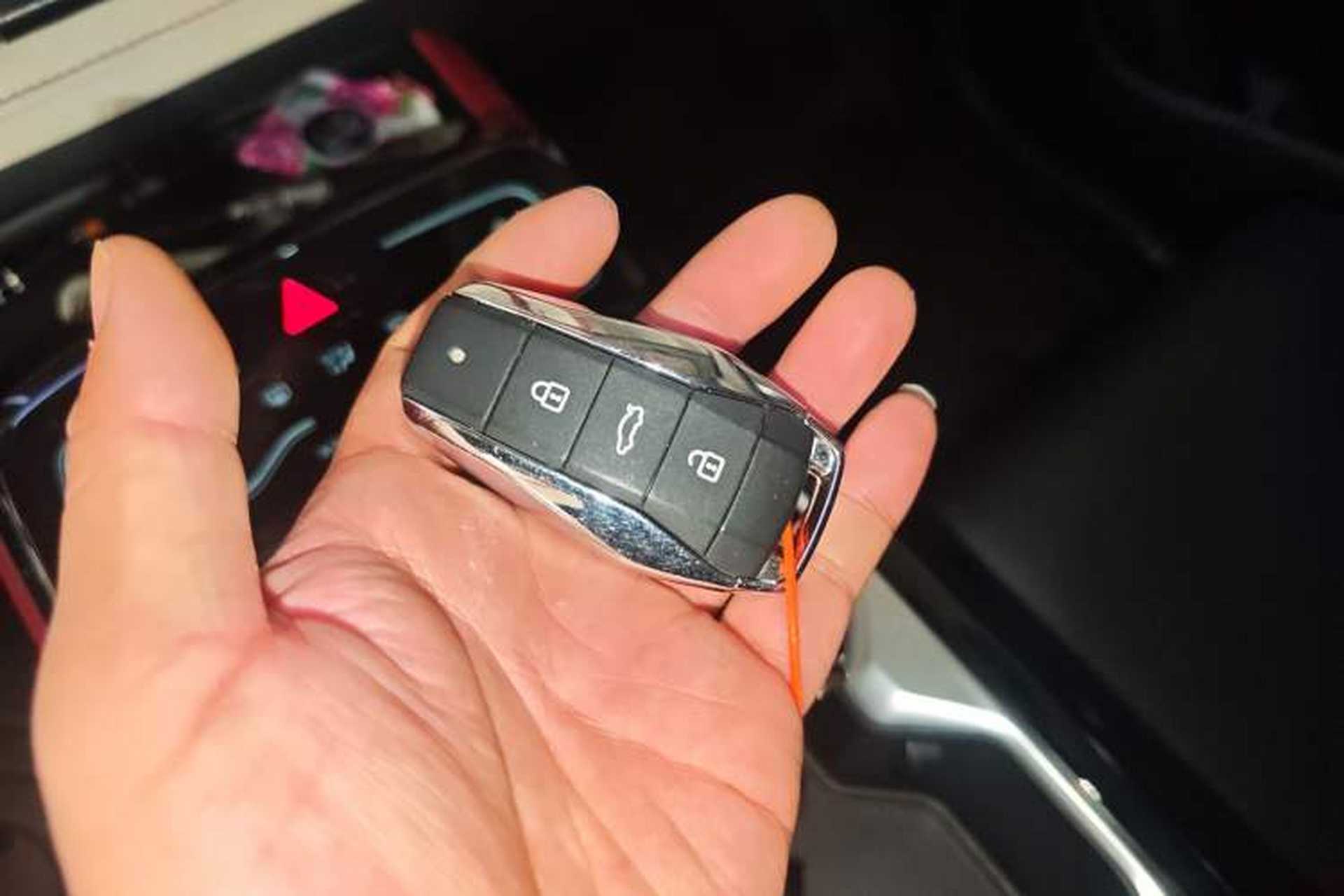 Used SOL QX 2021 300T DCT Deluxe Smart Connectivity Version Vehicle Key
