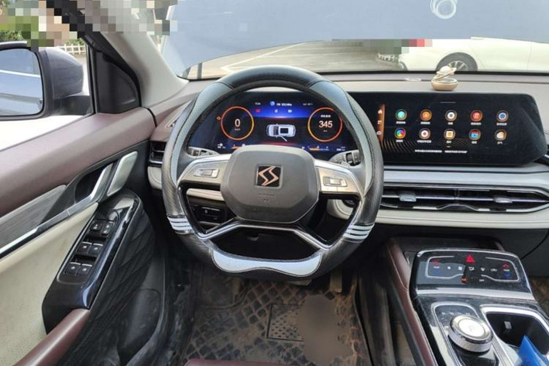 Used SOL QX 2021 300T DCT Prestige Smart Connectivity Version Steering Wheel