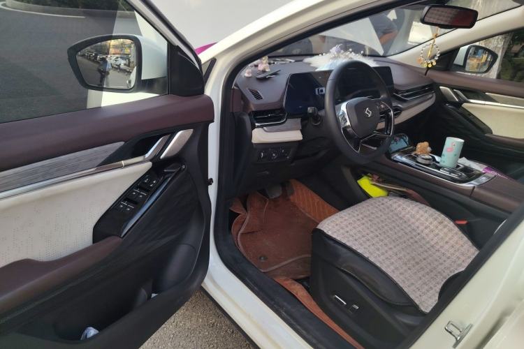Used SOL QX 2021 300T DCT Prestige Smart Connectivity Version Driver Seat