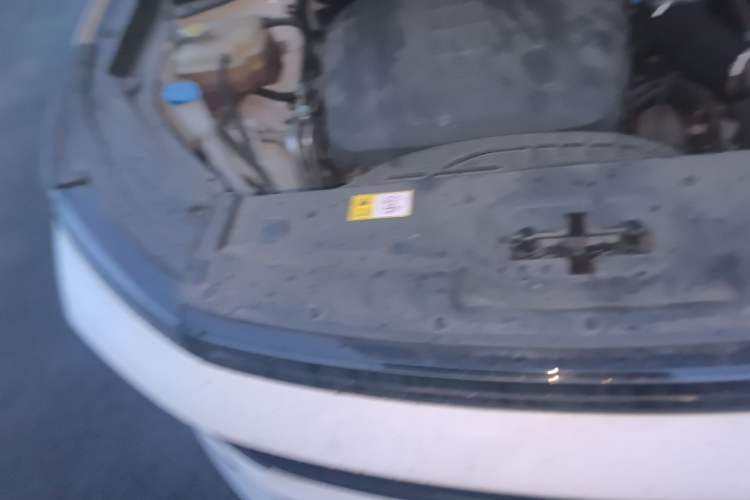 Used SOL QX 2021 300T DCT Deluxe Smart Connectivity Version Engine Bay Right