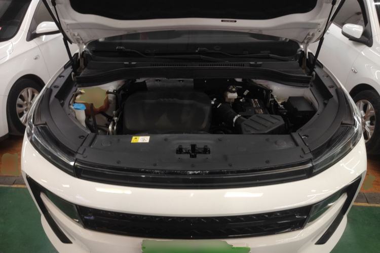 Used SOL QX 2021 300T DCT Luxury Smart Connectivity Version Engine Bay