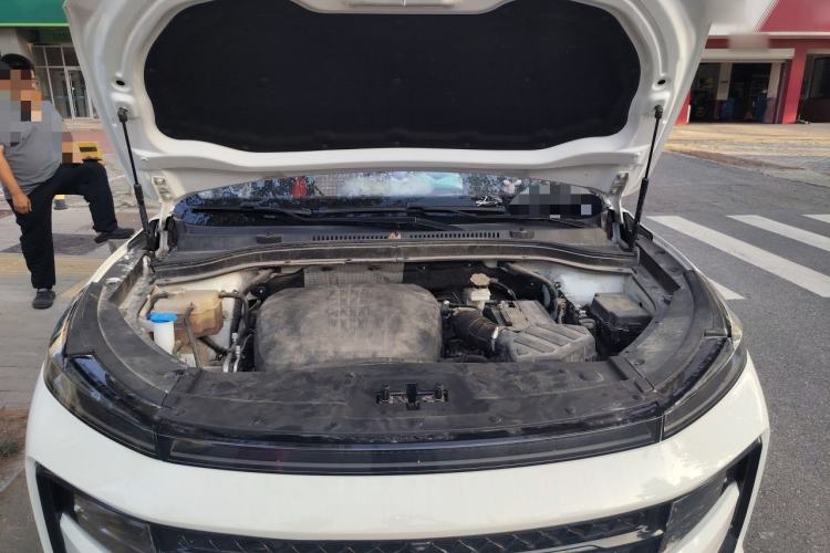 Used SOL QX 2021 300T DCT Prestige Smart Connectivity Version Engine Bay