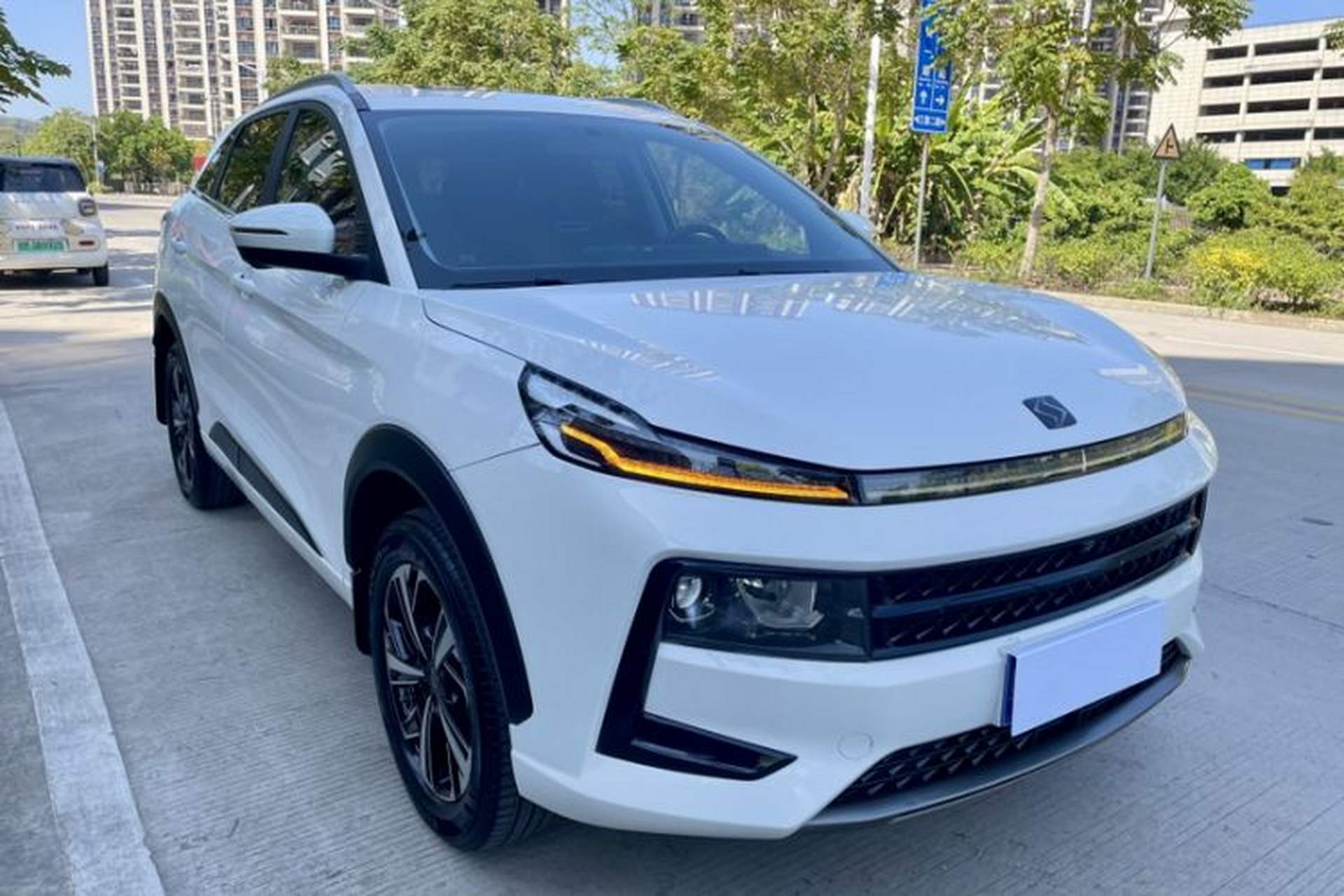 Used SOL QX 2021 300T DCT Prestige Smart Connectivity Version Exterior 2