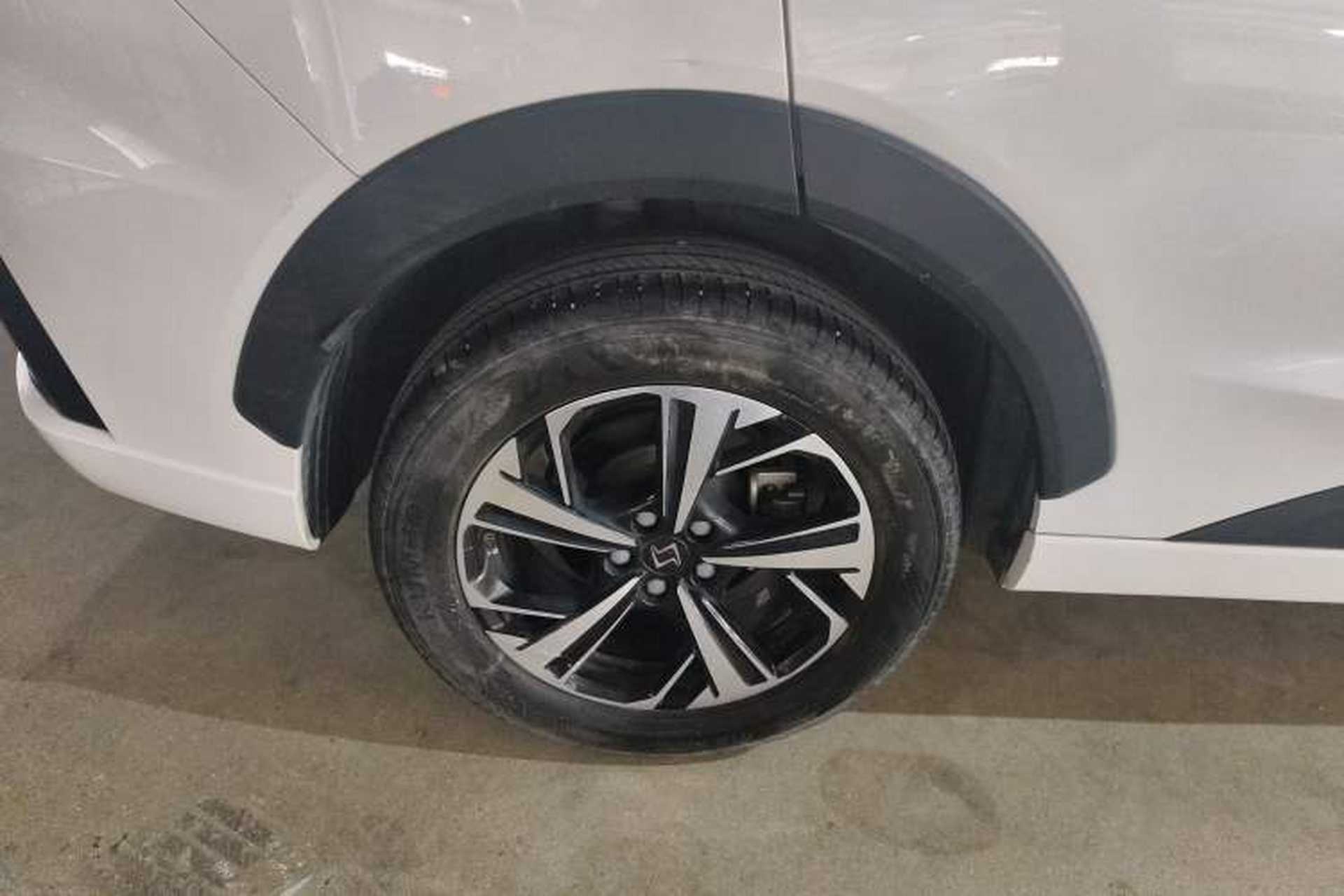 Used SOL QX 2021 300T DCT Deluxe Smart Connectivity Version Exterior 5