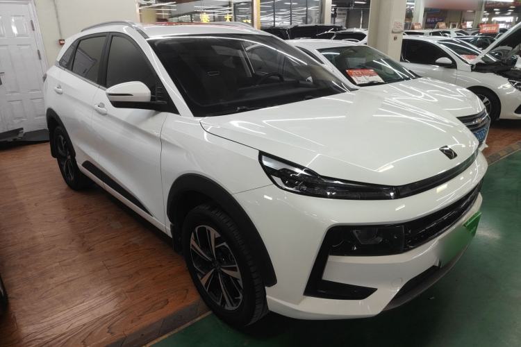 Used SOL QX 2021 300T DCT Luxury Smart Connectivity Version Front Right 45 Deg