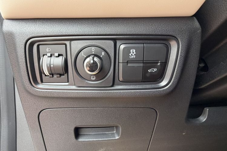 Used SOL QX 2021 300T DCT Prestige Smart Connectivity Version Interior 15