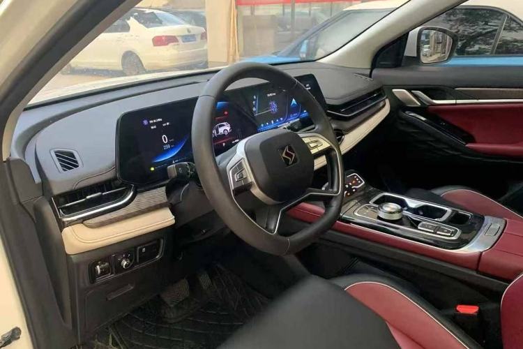 Used SOL QX 2021 300T DCT Luxury Smart Connectivity Version Interior 3