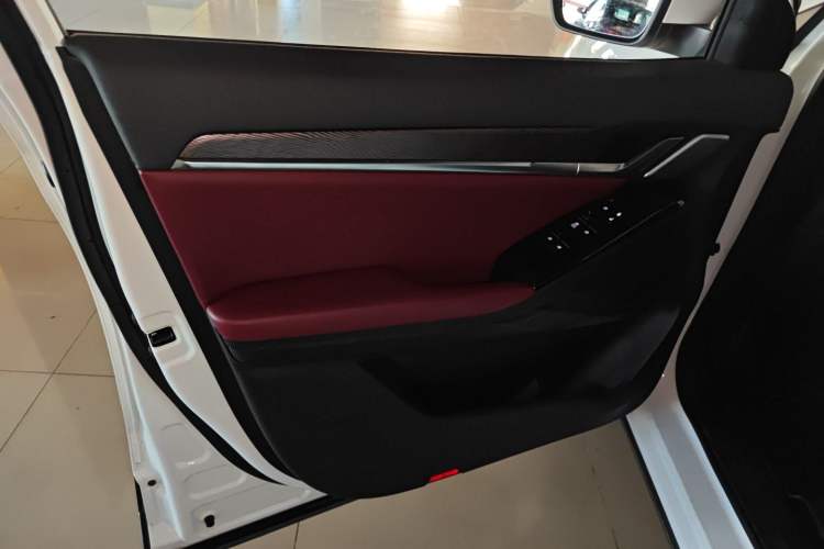Used SOL QX 2021 300T DCT Luxury Smart Connectivity Version Interior 7