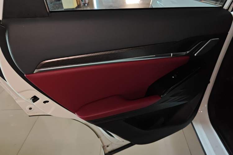 Used SOL QX 2021 300T DCT Luxury Smart Connectivity Version Interior 8