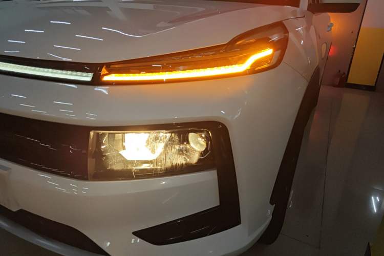 Used SOL QX 2021 300T DCT Luxury Smart Connectivity Version Left Front Headlight