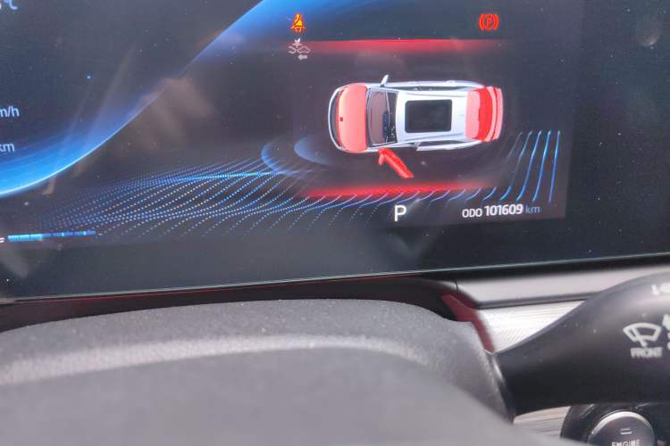 Used SOL QX 2021 300T DCT Deluxe Smart Connectivity Version Odometer Close Up