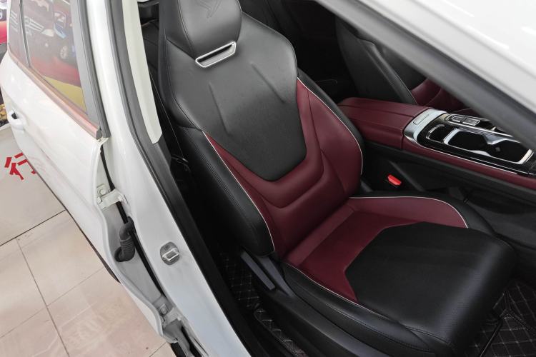 Used SOL QX 2021 300T DCT Luxury Smart Connectivity Version Right Front Seat