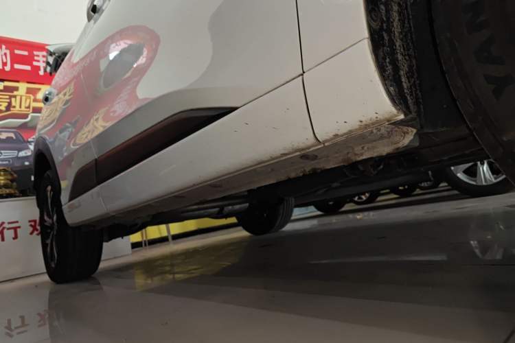 Used SOL QX 2021 300T DCT Luxury Smart Connectivity Version Right Side Sill